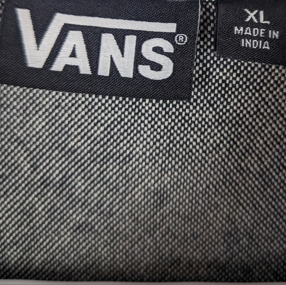 VANS 100% Cotton Dark Heathered Grey Button Down Shirt - Picture 3 of 9